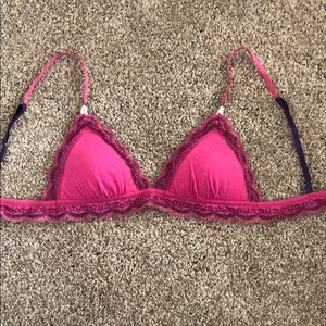 Victoria’s Secret Wireless Soft Cup Bra, 34B